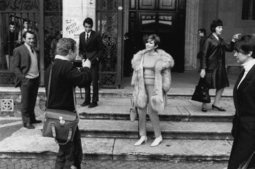 Barbara Streisand with Paparazzi, Paris, 1966<br/>