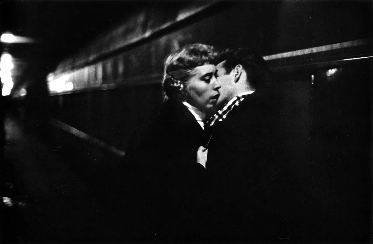 The Kiss, Grand Central Station, NYC