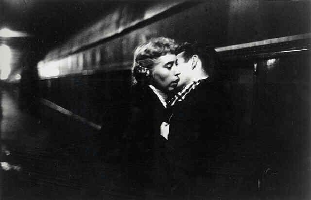 The Kiss, Grand Central Station, NYC<br/>