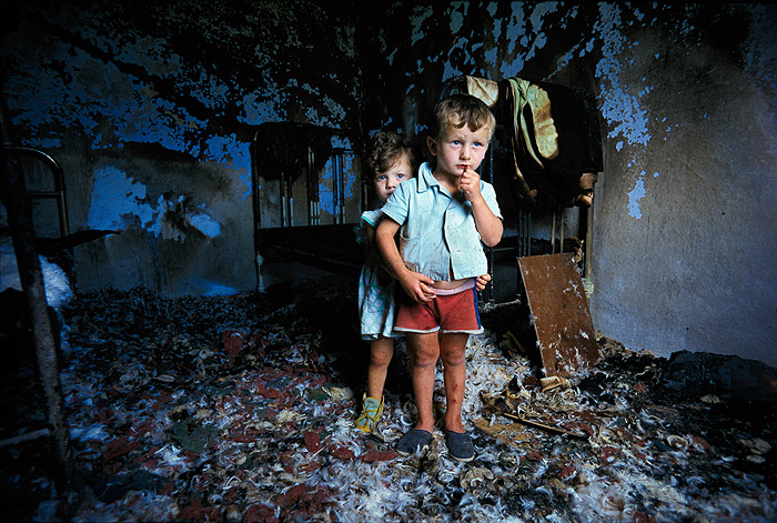 Chechen Children in Ruins of their Home, 1997