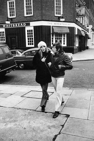 Photo: Sharon Tate and Roman Polanski, London, 1968 Gelatin Silver print #1802