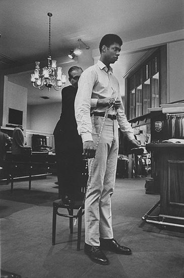 Photo: Lew alcindor at Beverly Hill Tailor, 1966 Gelatin Silver print #1820