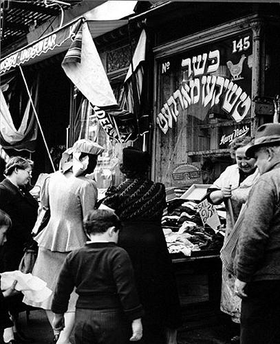 Jewish shop on Lower East Side, Manhattan, 1940<br/>