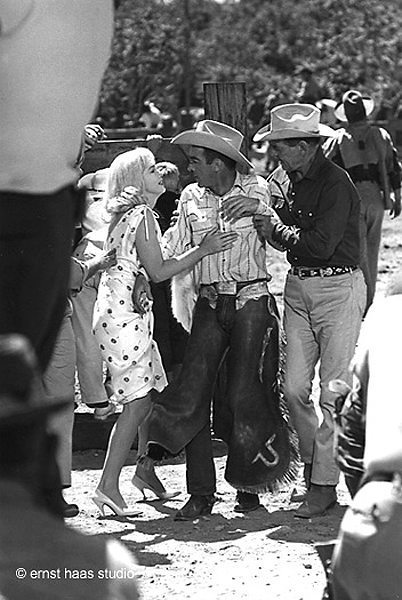 Marilyn Monroe, Clark Gable, and Montgomery Clift on the set of "The Misfits", 1960