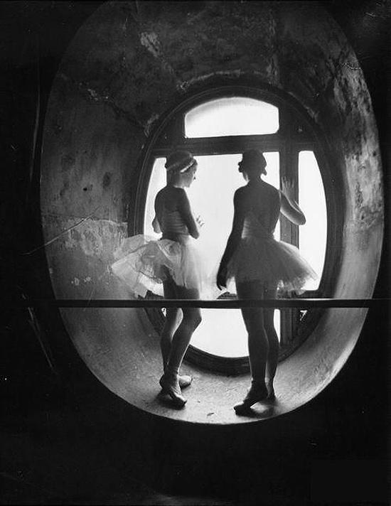 Opera de Paris Ballet School, 1930 Gelatin Silver print