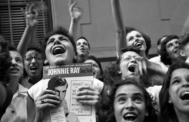Johnny Ray Fans, New York, 1951<br/>