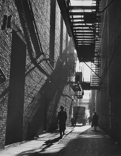 Ida Wyman Man in Alley 