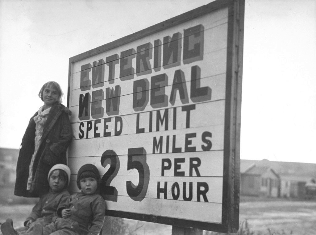 Entering New Deal, Montana, 1936