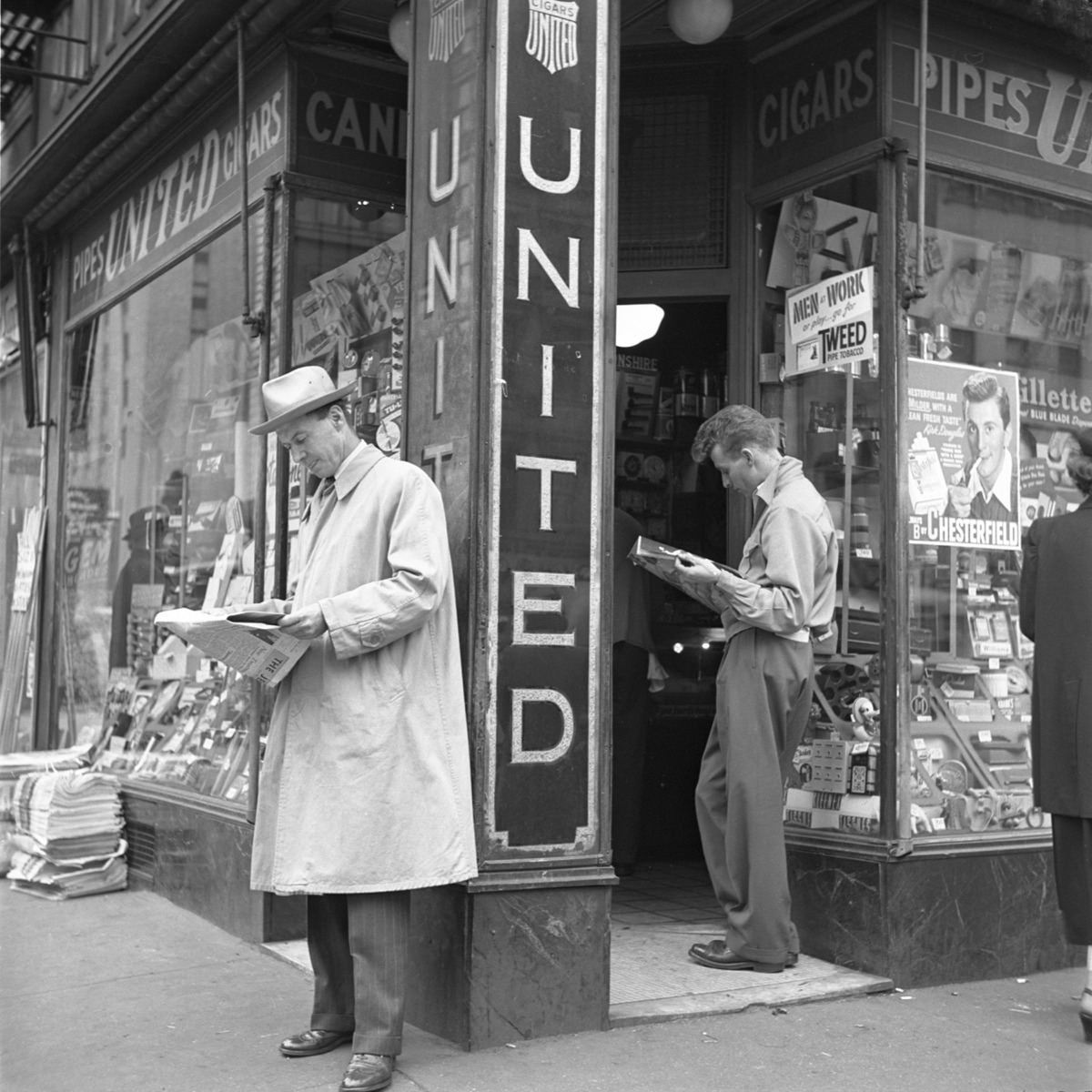 United Pipe and Cigar store, New York City, c. 1946-1950