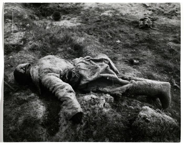 Photo: Frozen corpse of a Russian soldier, killed in the Second Battle of Suomussalami during the Russo-Finnish War, 1940 Gelatin Silver print #2897