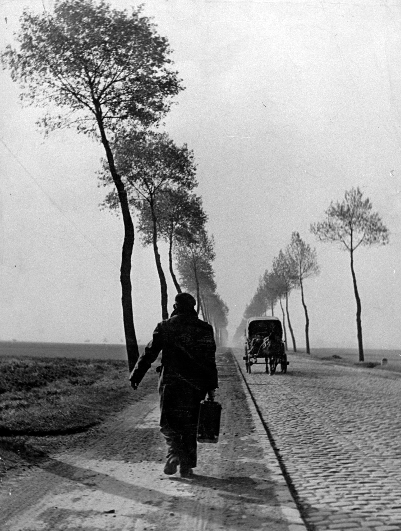 Ralph Morse: Repatriated Frenchman Nearly Home, Outside Annoeulin, France, 1945