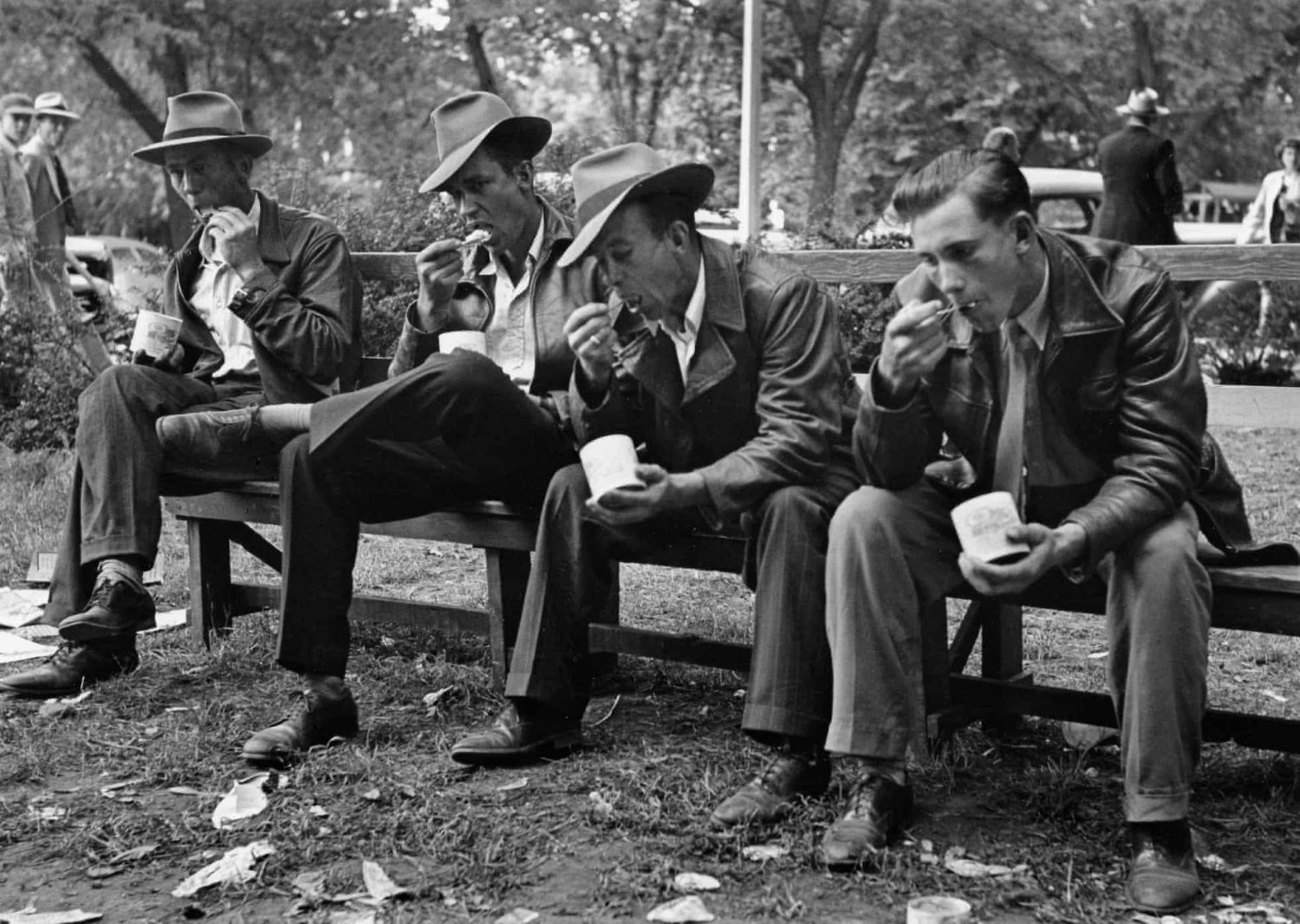 Leonard McCombe Men enjoying ice cream, Iowa State Fair, 1952