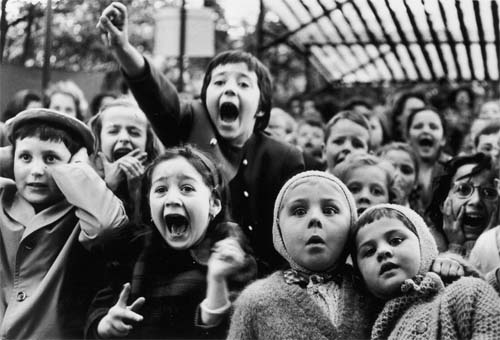 Behind the Picture: Children at a Puppet Show, Paris, 1963