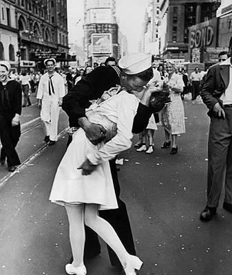 Photo: V-J Day in Times Square, New York, August 14, 1945 (Time Inc) Gelatin Silver print #495